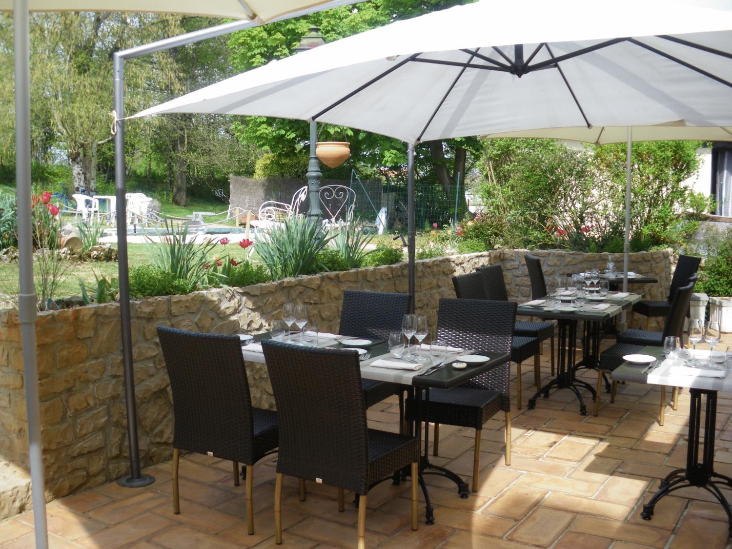 Roumazières Hotel Du Commerce Chez Stephane מראה חיצוני תמונה