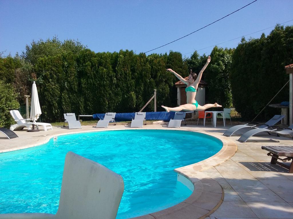 Roumazières Hotel Du Commerce Chez Stephane מראה חיצוני תמונה
