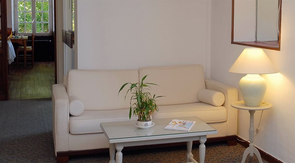 Roumazières Hotel Du Commerce Chez Stephane מראה חיצוני תמונה
