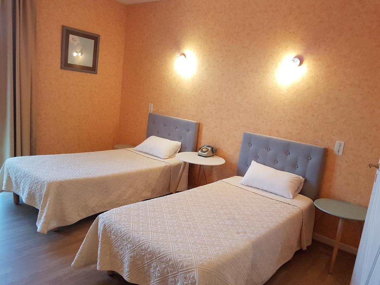 Roumazières Hotel Du Commerce Chez Stephane מראה חיצוני תמונה
